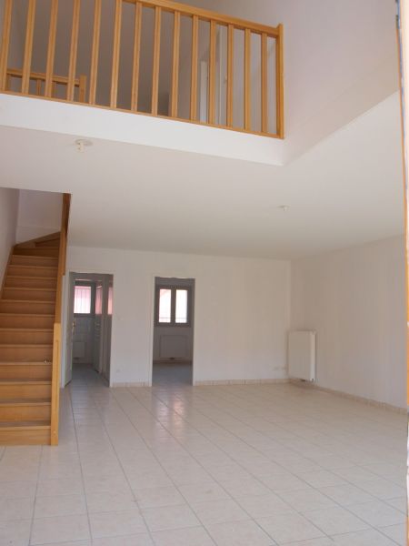 maison F4 avec terrasse en location