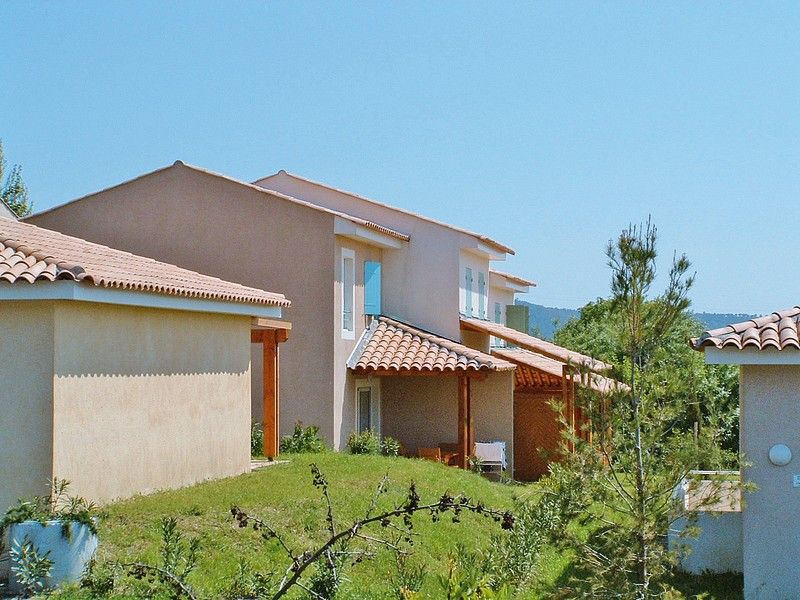 MAISONETTE DANS RESIDENCE FERMEE