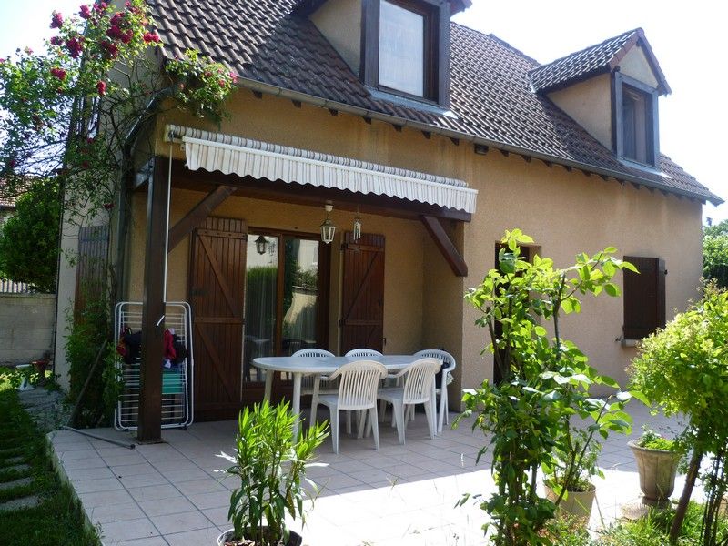 TROYES AGGLO 10000PAVILLON S/SOL TYPE 6 proche centre ville
