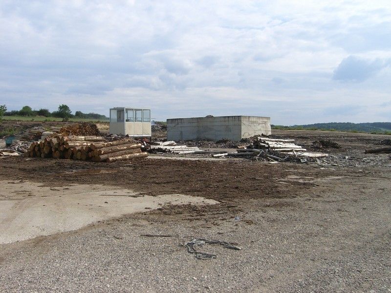 Entrep�t / local industriel Lezinnes 3 hectares