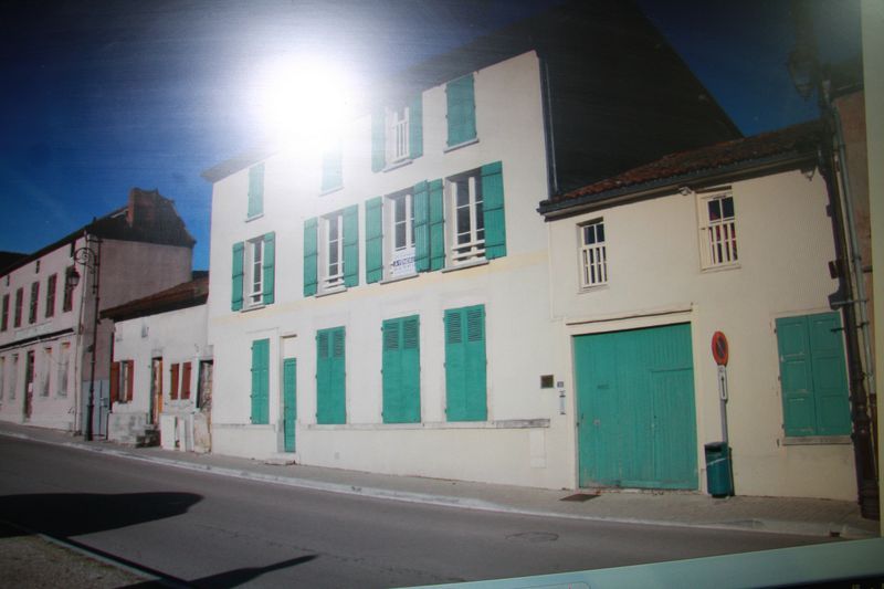 10500 BRIENNE LE CHATEAU PROCHE LACS  4 APPARTEMENTS DE RAPPORT