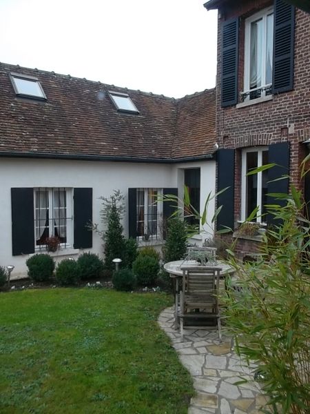 SUPERBE MAISON ANCIENNE . COMPIEGNE CENTRE .TRIANGLE D'OR.DE 200M2