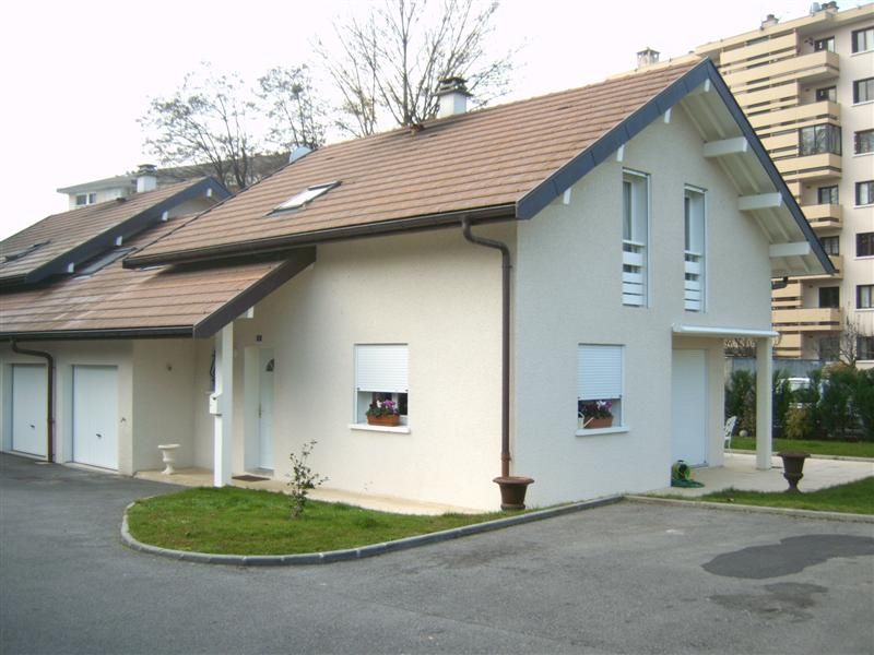 BELLE VILLA CONTEMPORAINE