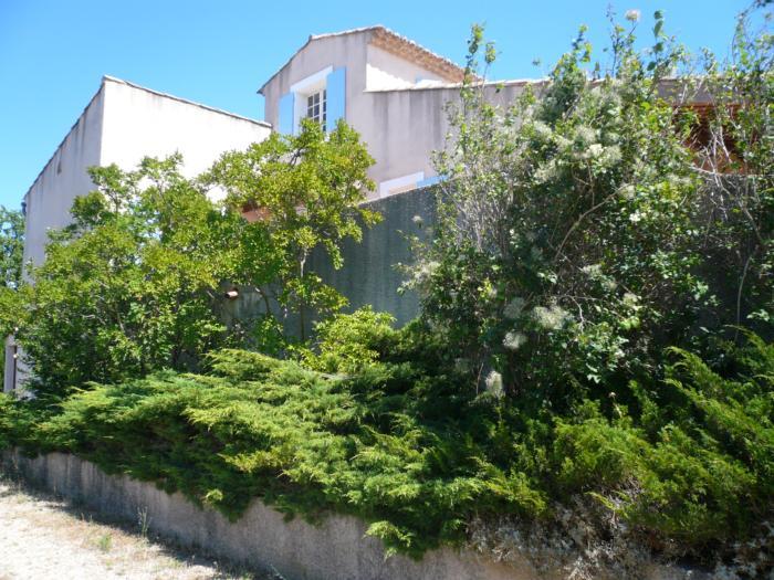 Dr�me proven�ale, tr�s belle maison de ma�on de 170 m2 habitable avec vue imprenable