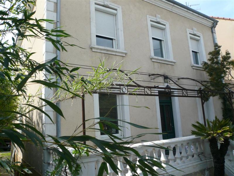 MAISON BOURGEOISE