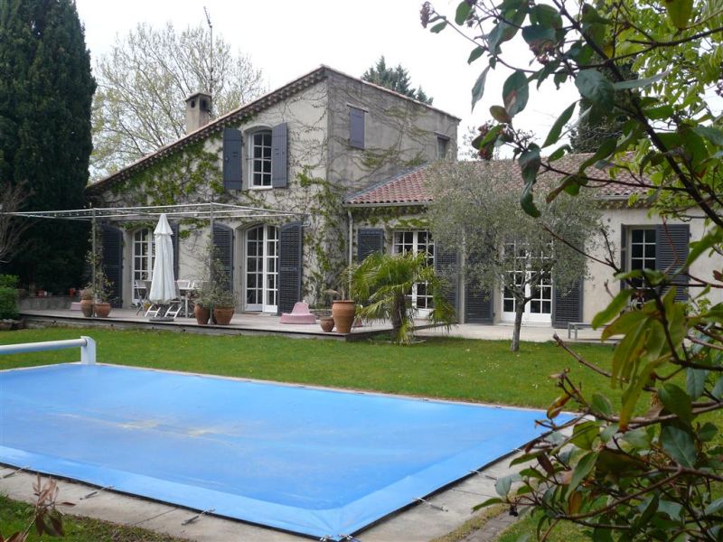 TRES BELLE VILLA 330 M� DANS PARC 5000 M�