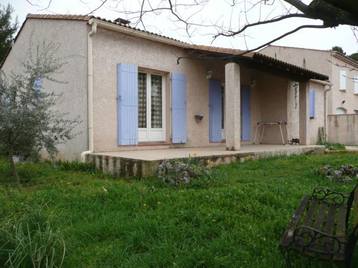 Maison plain pied avec jardin