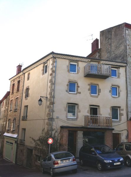 local commercial de 46 m2 au centre de Saint-Julien-Molin-Molette