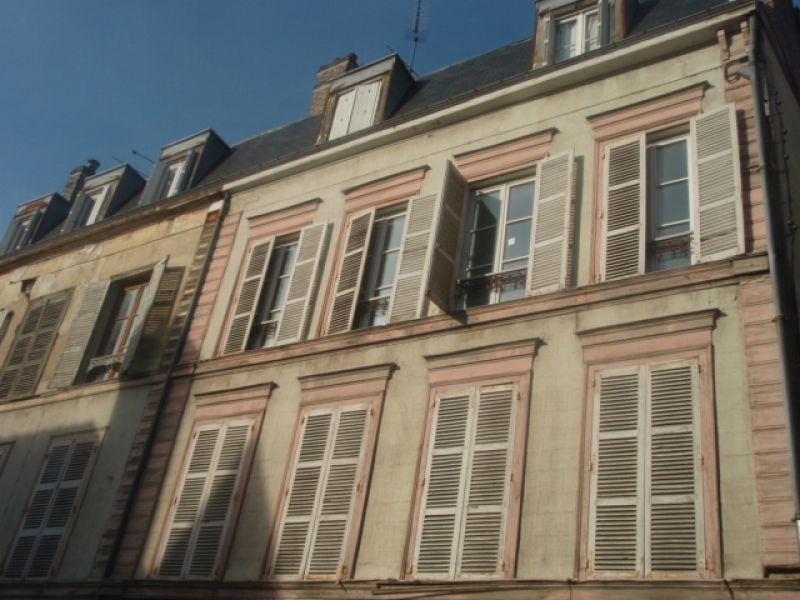 APPARTEMENT DE 66M� DANS LE BOUCHON DE CHAMPAGNE