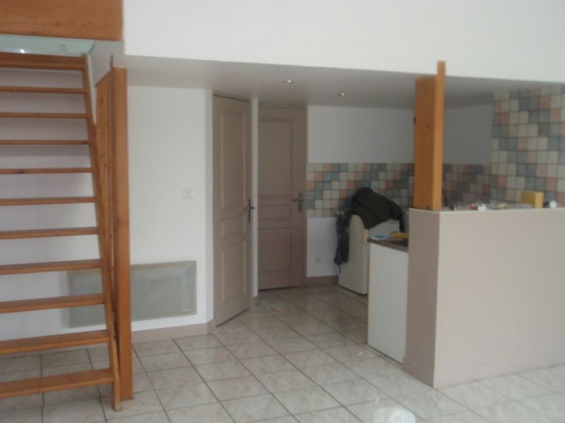ROMILLY SUR SEINE, PETIT PRIX, APPARTEMENT AVEC 1 CHAMBRE