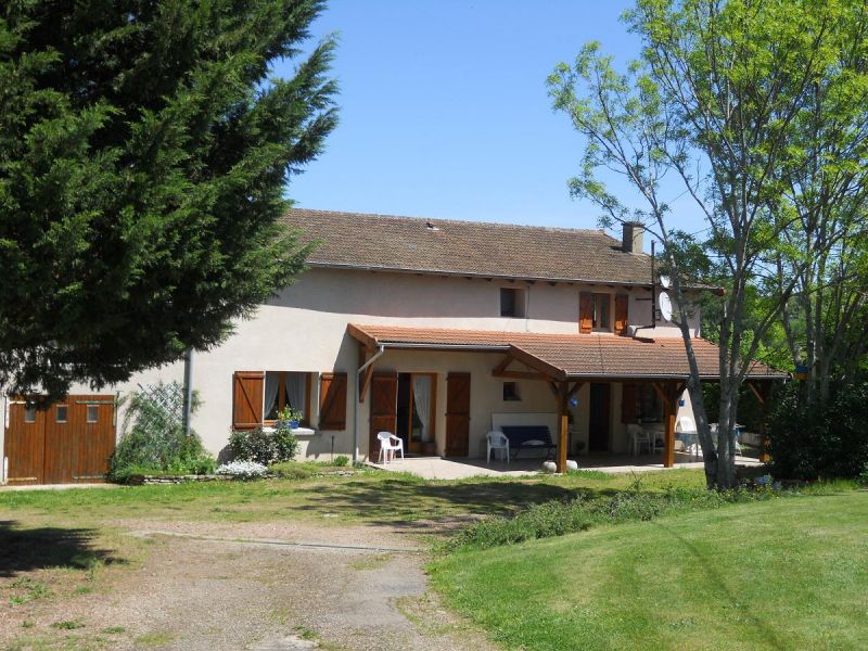 BRIONNAIS Corps de ferme Charlieu 8 pi�ce(s) 150 m2