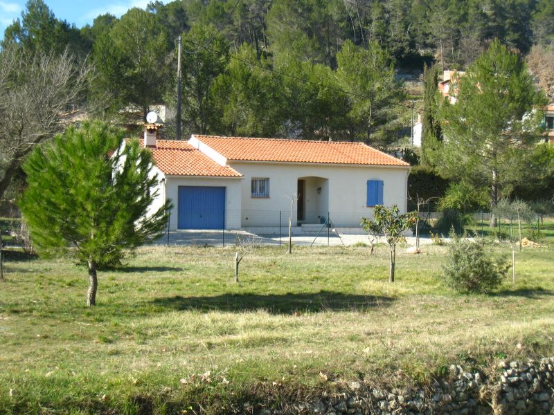 Villa  4 pi�ce(s) 90 m2