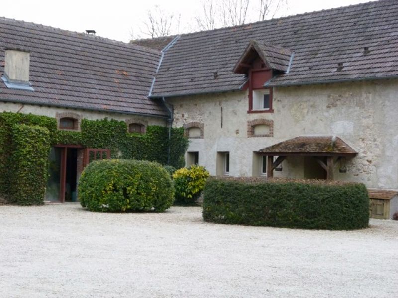 Domaine de chasse ,p�che, loisirs, corps de ferme et annexes