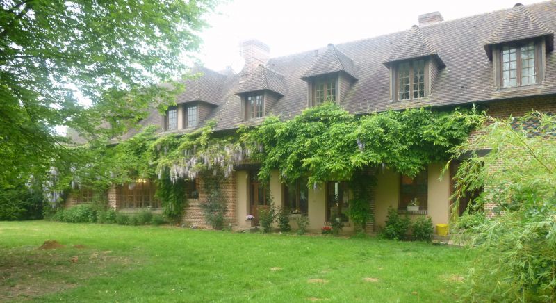 Entre Lisieux et Deauville Haras � vendre