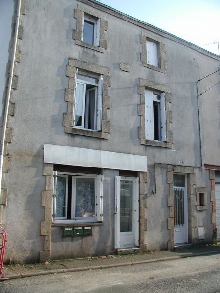 Ensemble immobilier de 3 appartements lou�s