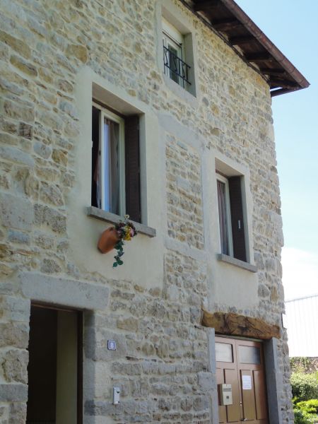 LAGNIEU Maison de ville T3 avec garage