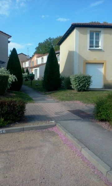 Appartement Saint Genis Les Ollieres 2 pi�ce(s) 36 m2