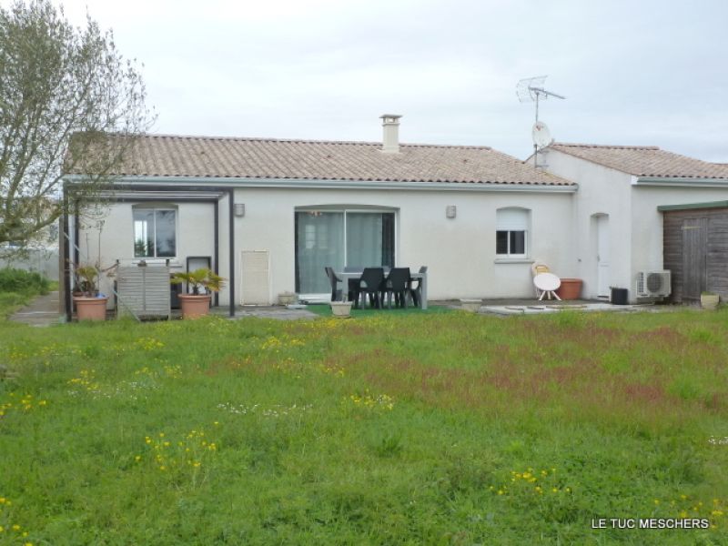 Semussac Maison 102 m�