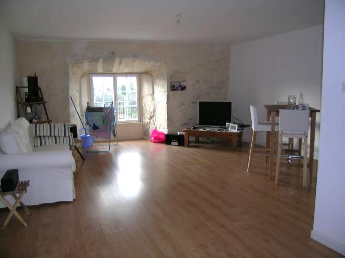 T2 DE 52 M� AU 2EME ETAGE A 10MN DE MONTELIMAR