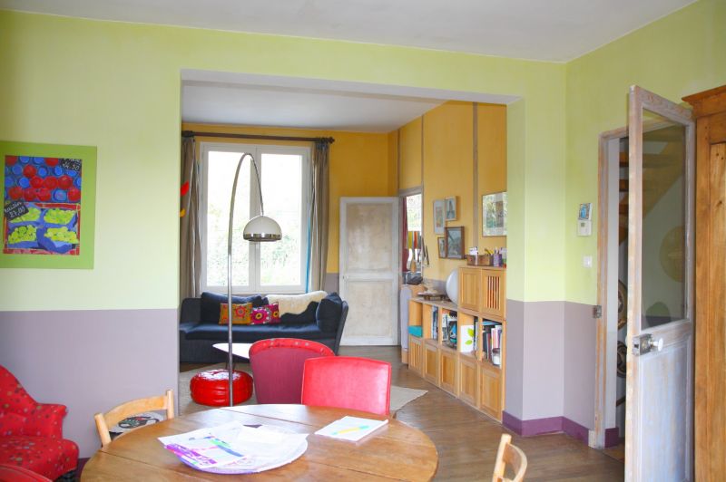 Maison ancienne en pierres sur deux niveaux proche centre-ville