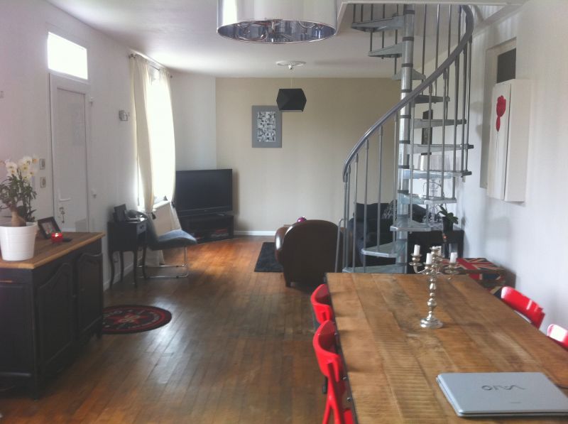 MAISON EN PIERRES A POITIERS TRES BIEN RENOVEE