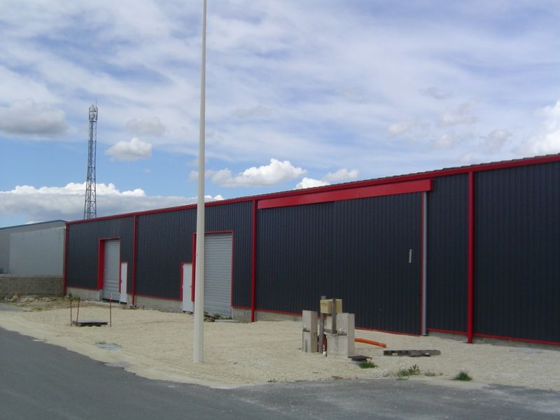 LOCAL INDUSTRIEL PEUJARD 162 m� au sol