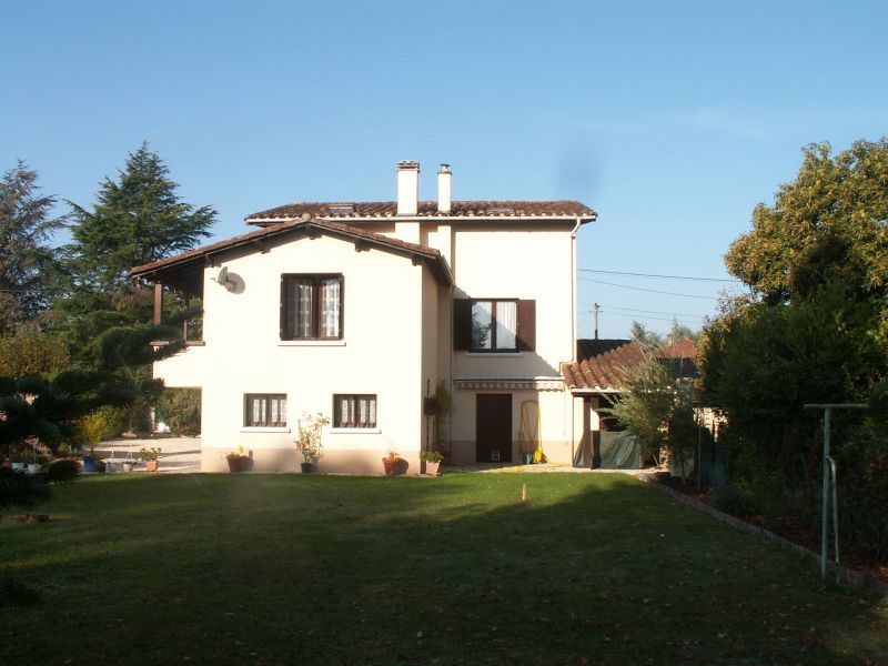 Maison Neuvic 8 pi�ce(s) 161 m2