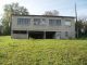 Charente: Petite maison avec local et sous sol.