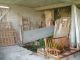 Charente: Petite maison avec local et sous sol.
