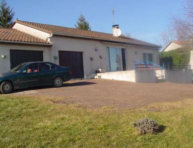 Jolie Plain Pied proche Brantome