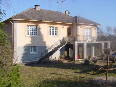 Maison St Estephe avec 1.8217 Hectare Terrain